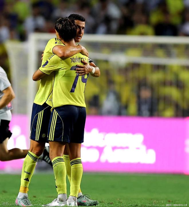 九游棋牌表现优异引发热议！，C罗在湖人比赛中大比分获胜引发球迷热议的简单介绍