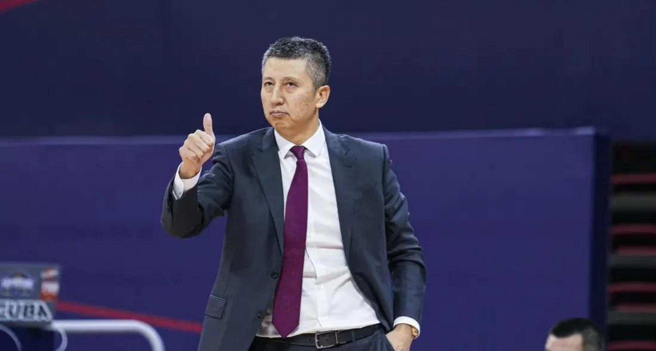 包含CBA季后赛清晨走向成谜；毕尔巴鄂竞技临场应变；震撼外界；临场指挥获称赞的词条